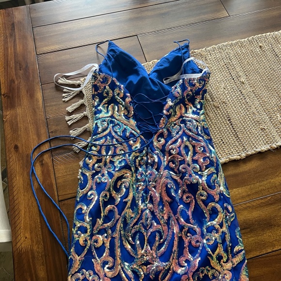 Prom Dress - Picture 2 of 3